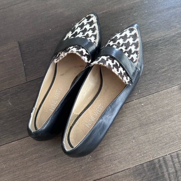Nine West Houndstooth Flats - Picture 4 of 4